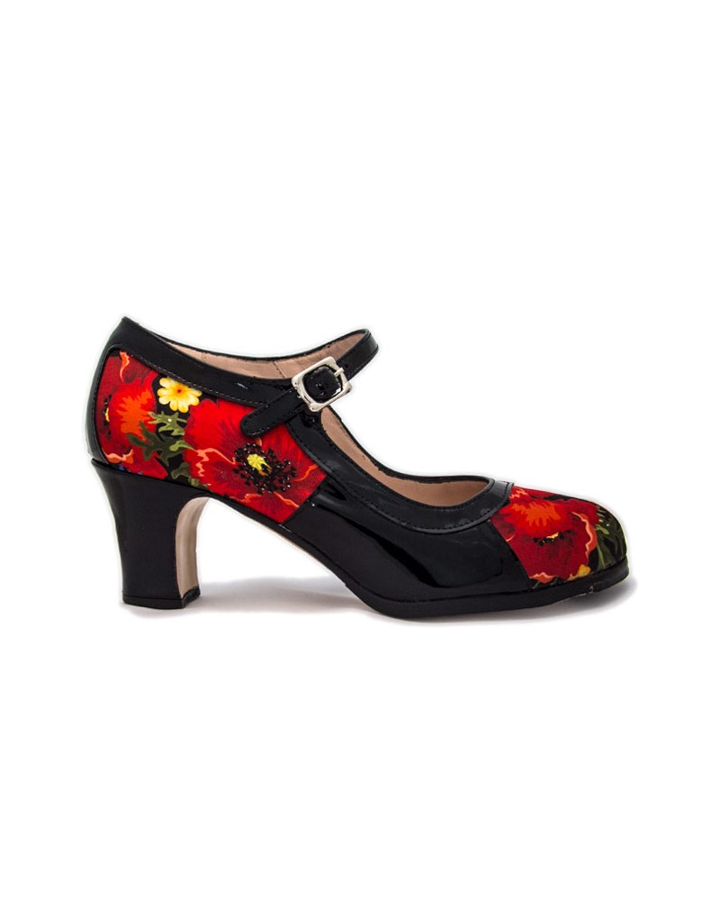 Professional flamenco shoes