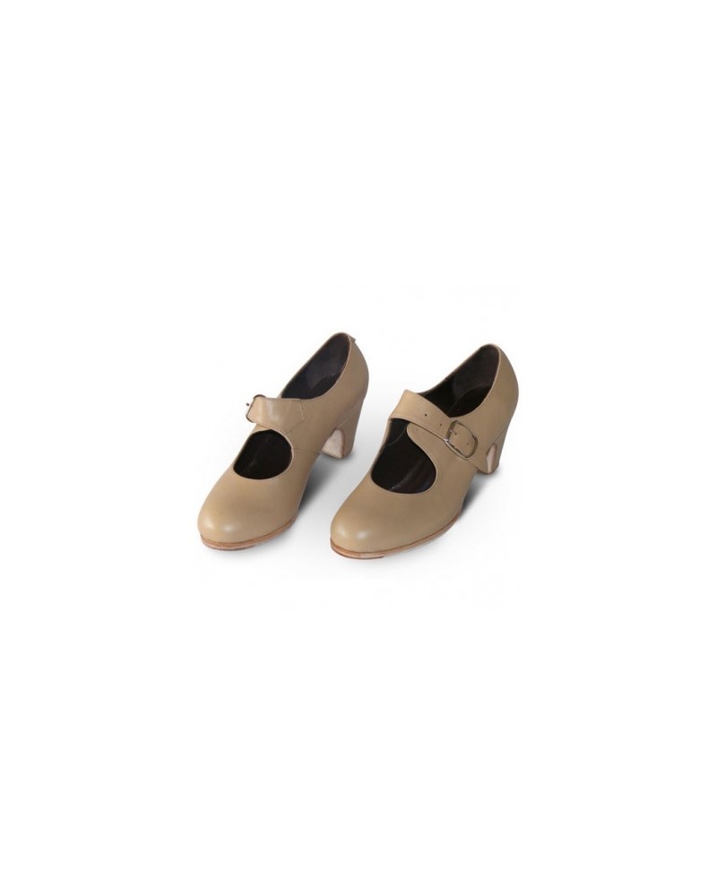 flamenco dancing shoes